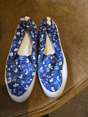 Ron White Blue Floral Slip-On Loafers for Women